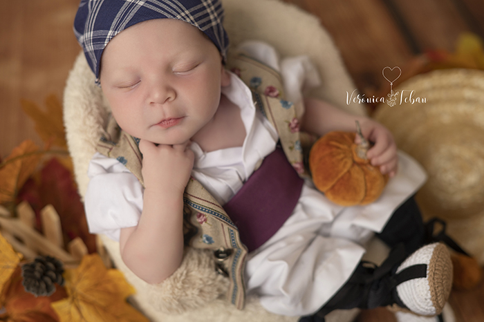 Sesión de fotos de huertano recién nacido en Murcia | Fotógrafa newborn